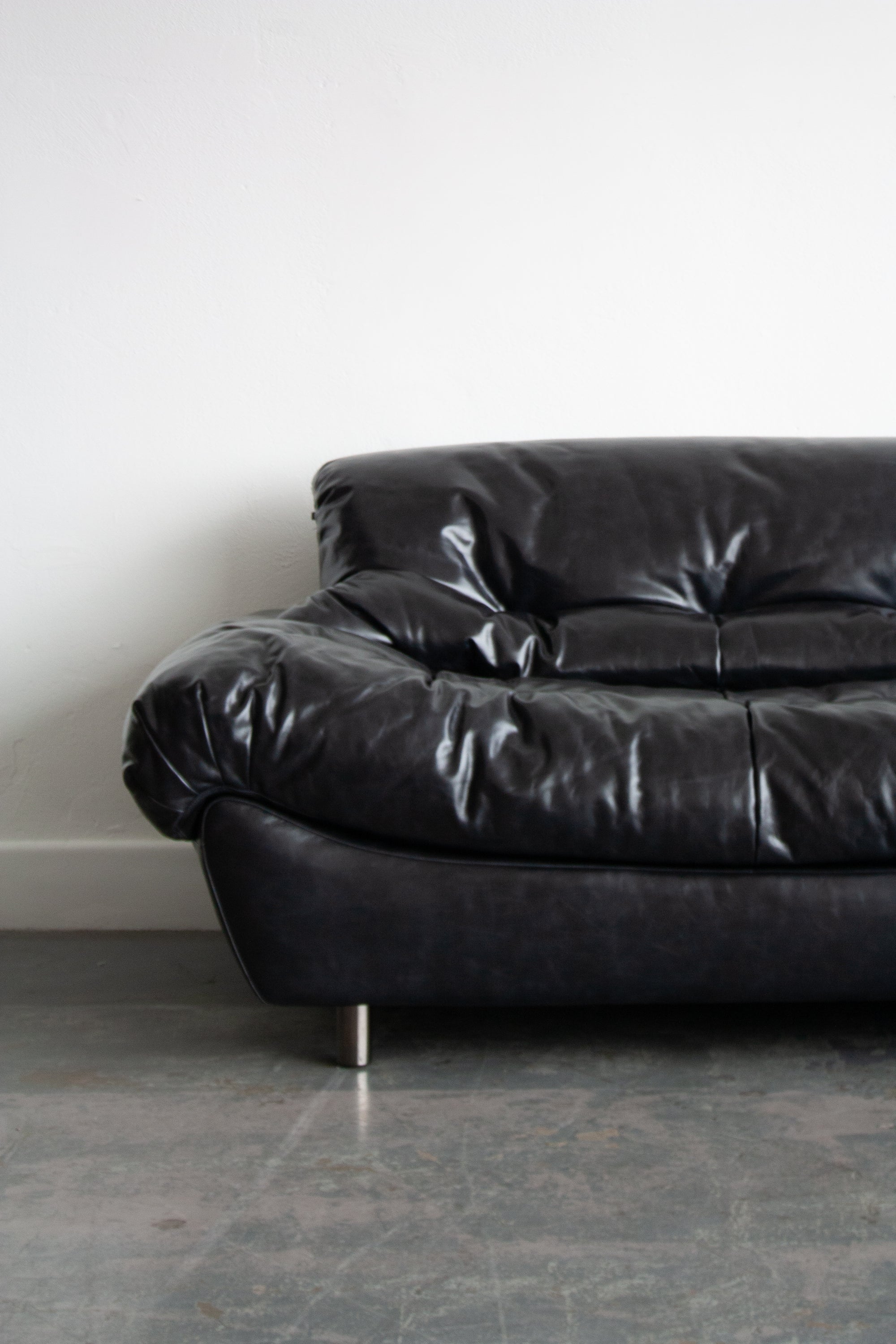 Forma Sofa