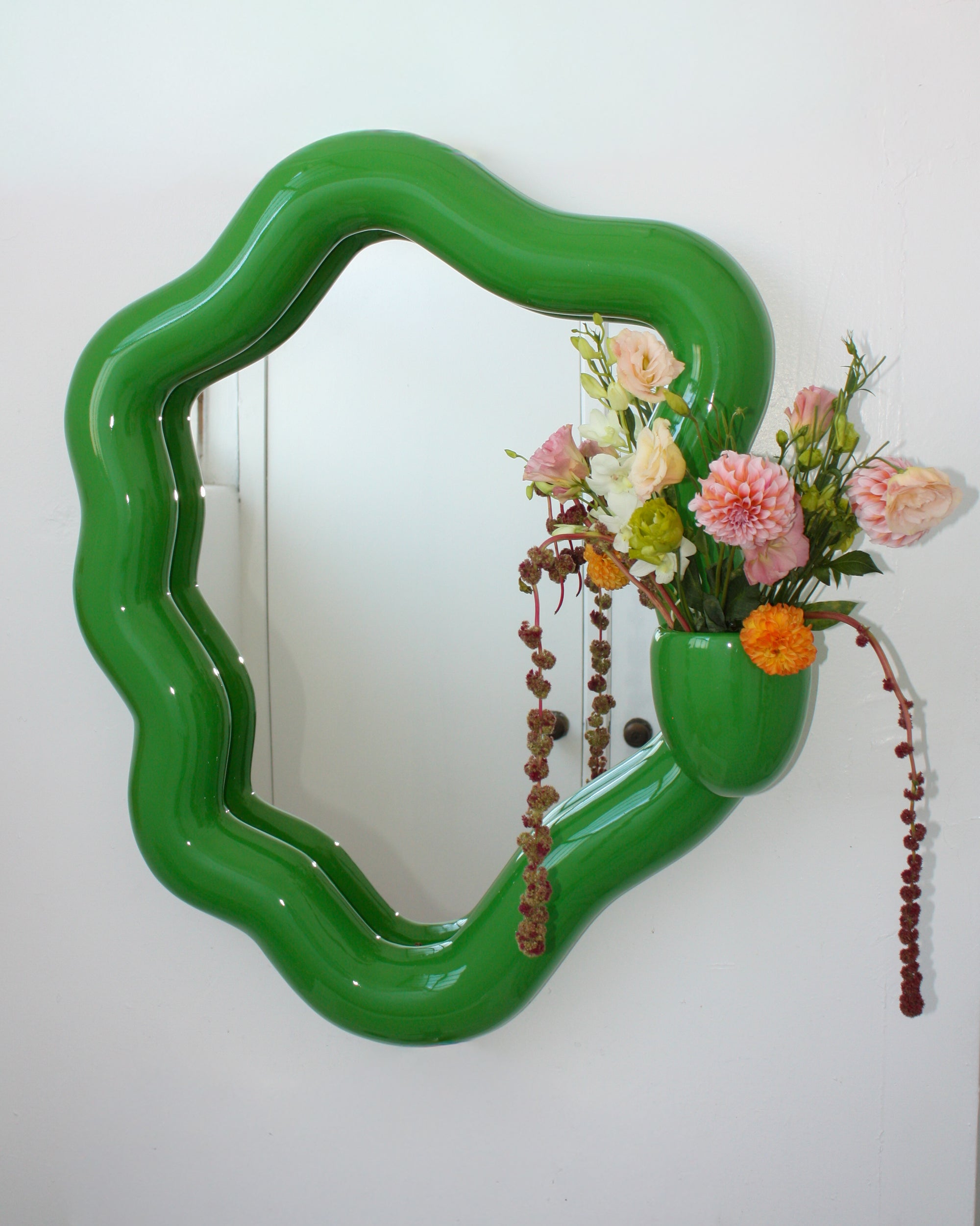 Mehry Mirror