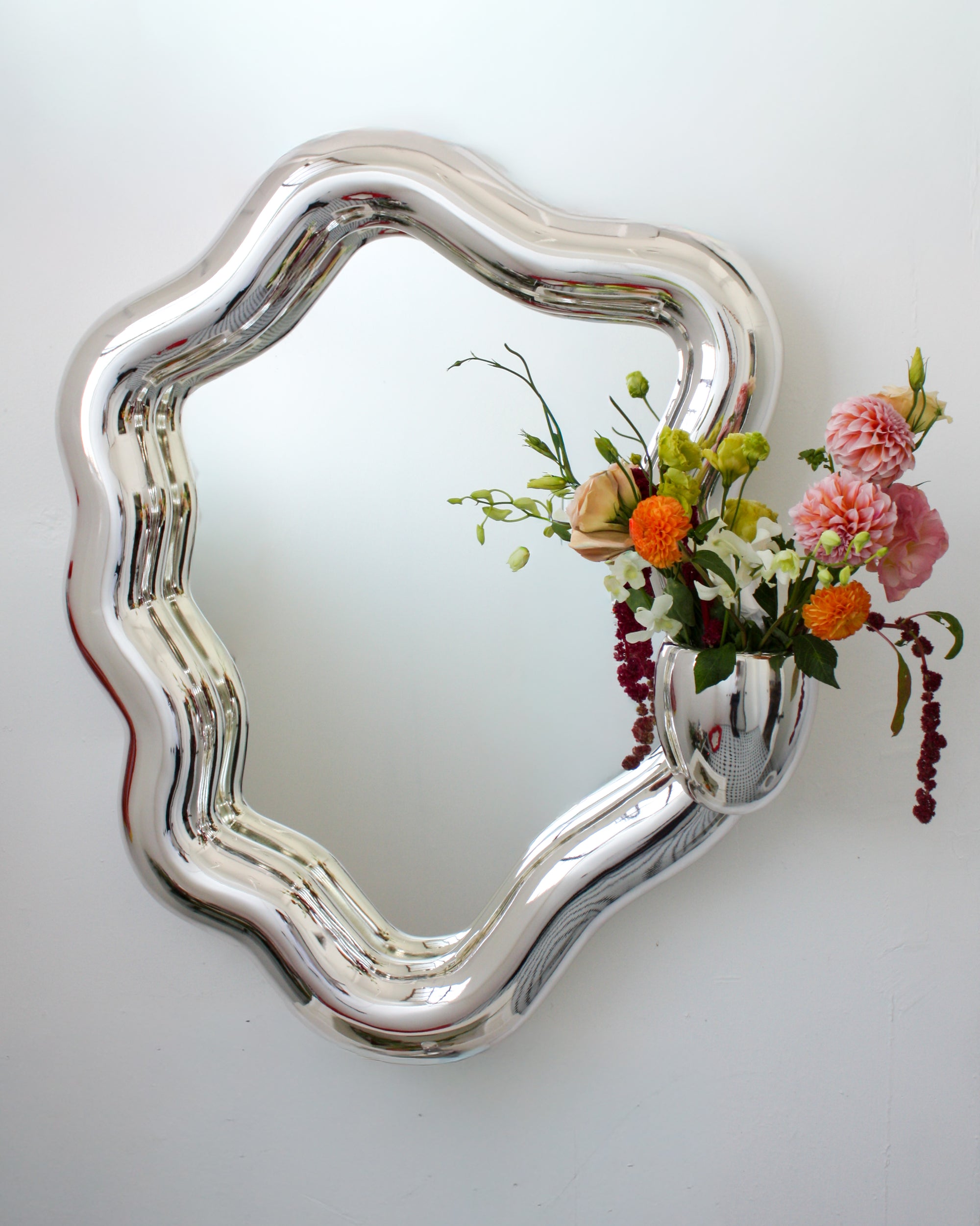 Mehry Mirror