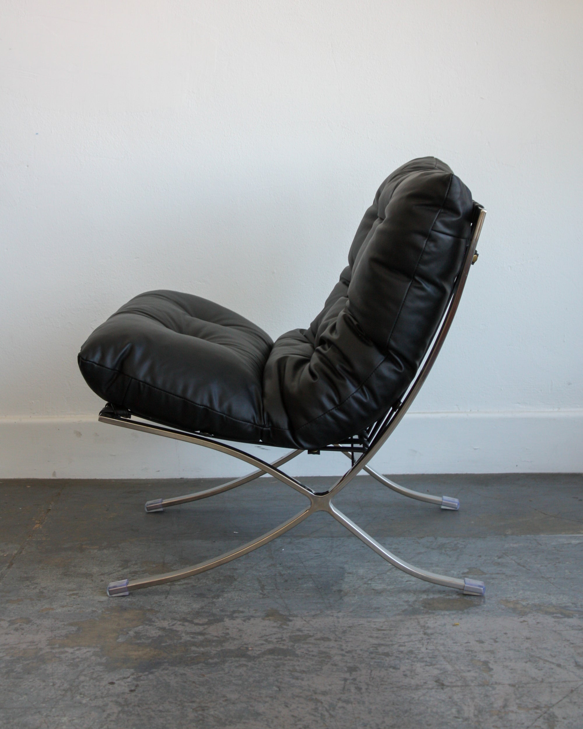 Valencia Lounge Chair