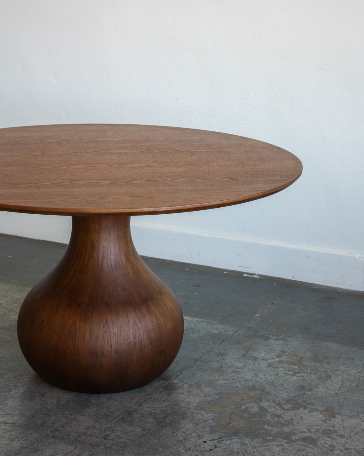 Anar Dining Table