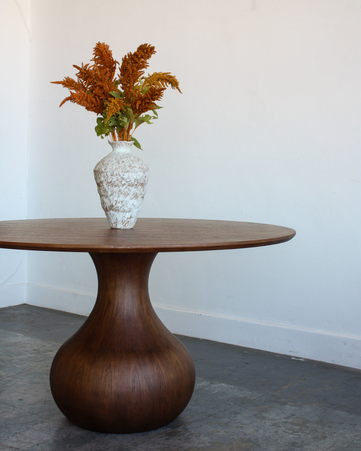 Anar Dining Table