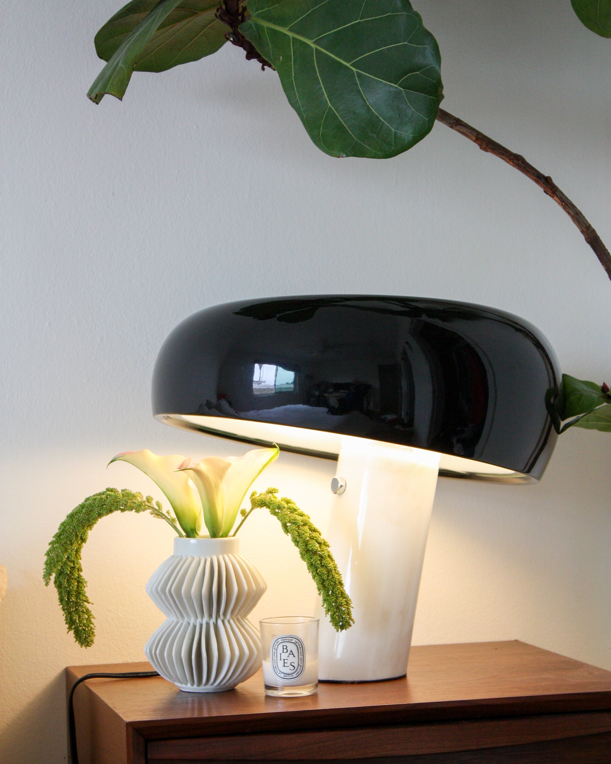 Peanut Table Lamp
