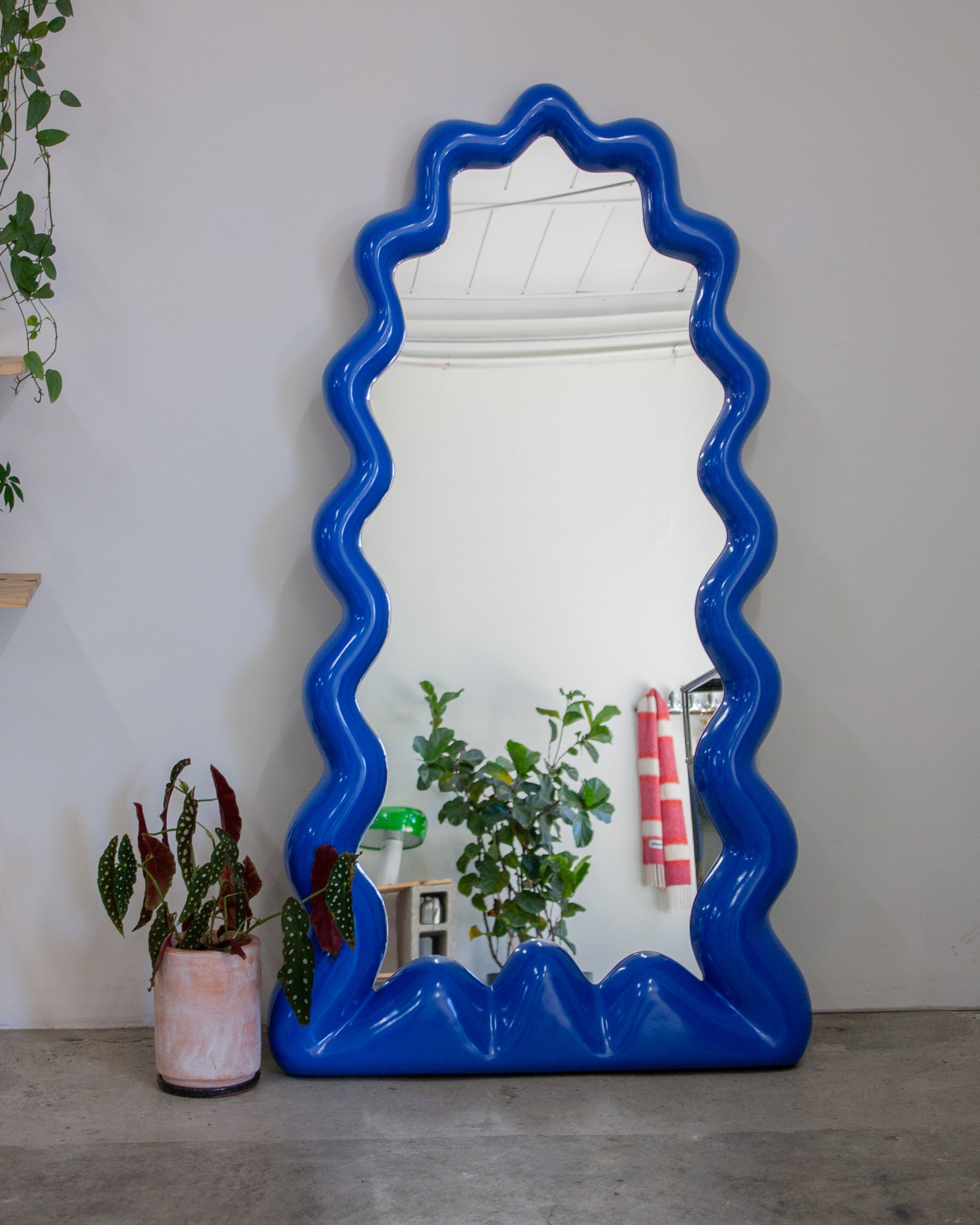 Wavy Foor Mirror