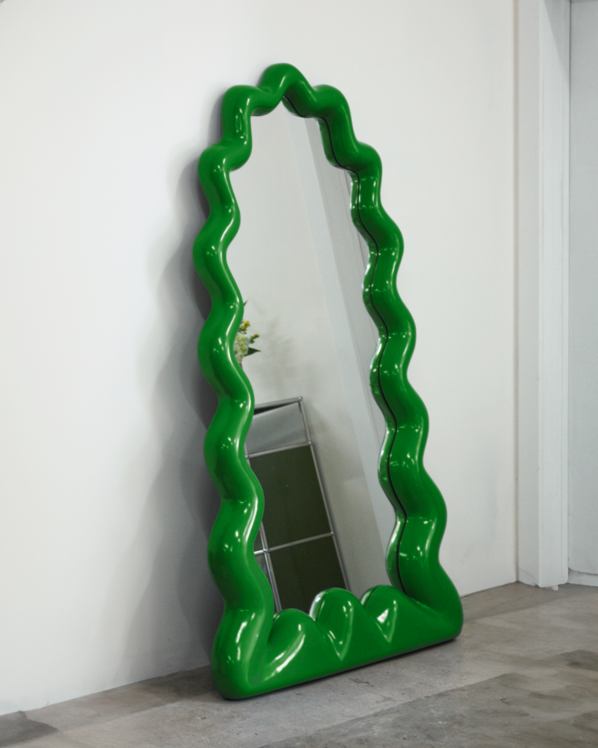 Wavy Foor Mirror